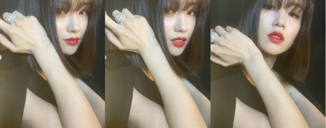 '류수영♥' 박하선, 레드립과 각선미로 치명적 매력