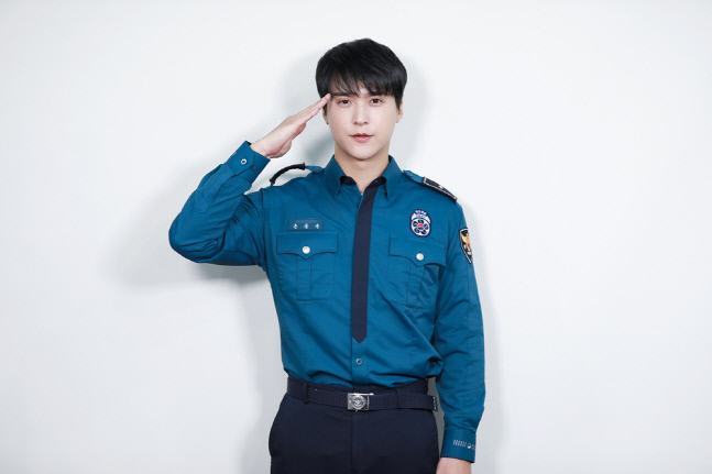 손동운, 오늘(8일) 전역…하이라이트 완전체 됐다[공식]