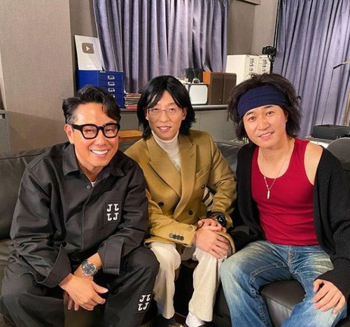 배용준·소지섭과 함께?…윤종신, 유쾌한 '놀면 뭐하니' 출연 인증샷[★SNS]