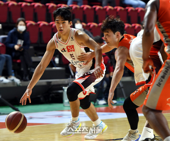 [포토] 박지원 \'폭풍 드리블\'