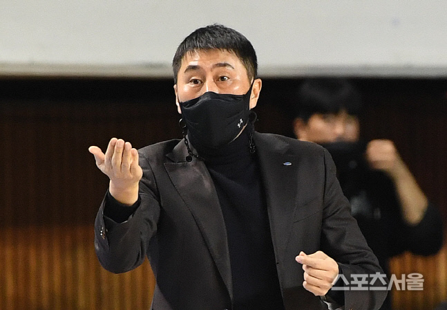 [포토] KCC 이상민 감독, 컴온!