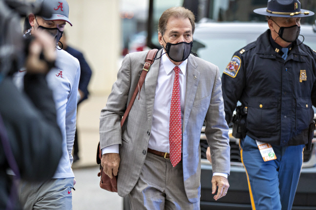 FBC-SPO-ALABAMA-V-ARKANSAS