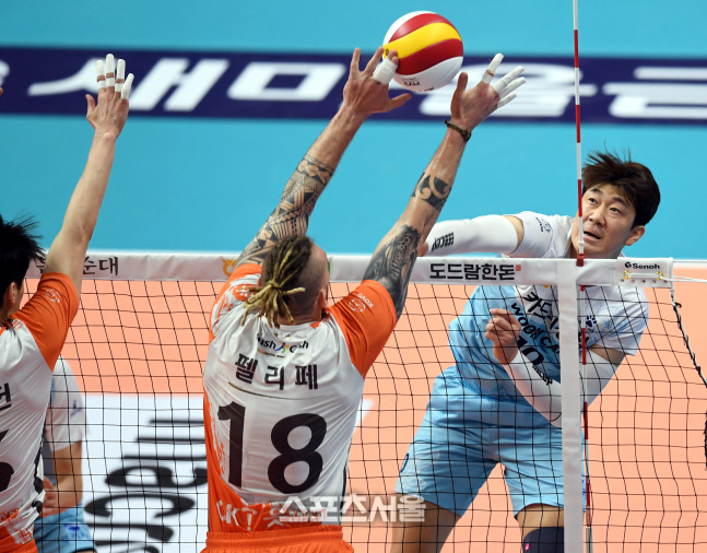 [포토] 나경복 \'터치아웃 시켰어\'