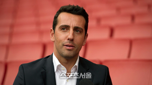 아스널의 스포츠 담당 에듀 이사 스카이 캡쳐