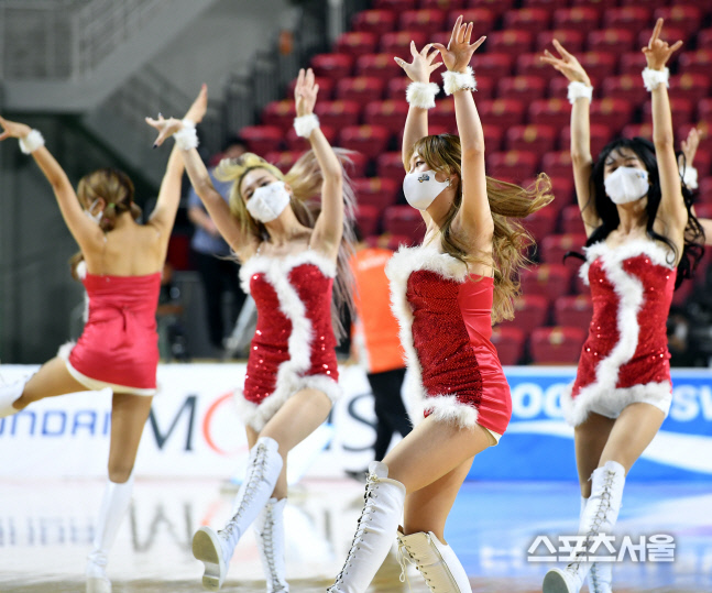 [포토] 전자랜드 치어리더, 이제 곧 X마스!