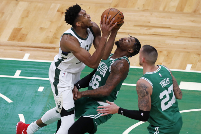 Bucks Celtics Basketball