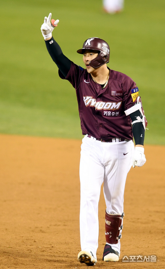 [포토] 13회 득점 기회 만드는 김하성