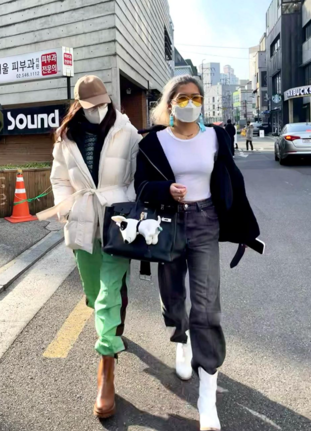 '누가 딸래미인지?' 이혜영, 훌쩍 자란 미대생 맏딸과 런웨이같은 일상 공개