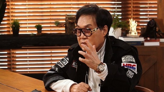 '밥심' 조영남, 그림대작 논란에  "누가 진짜 친구인지 알게돼" 고백