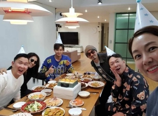 김지혜, "집합금지 어긴 것" 지적→6人 파티 인증샷 삭제