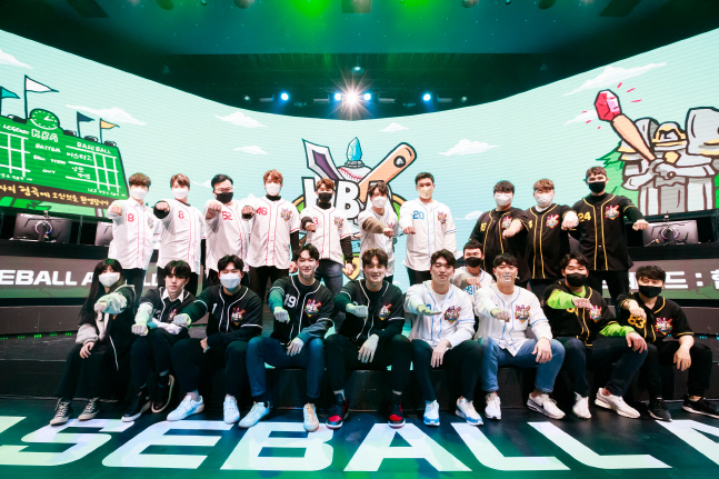 [라이엇 게임즈] 리그 오브 레전드_협곡의 선수들 단체사진