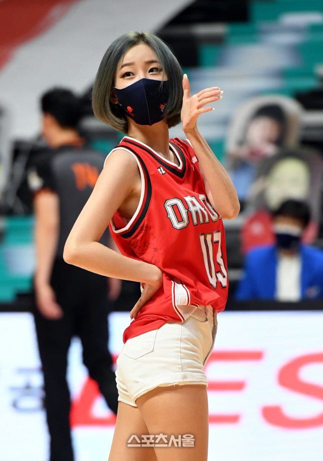 [포토] 치어리더 서현숙 '오리온 응원해 주세요'