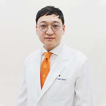 창원힘찬병원 최고 원장_신경외과 전문의