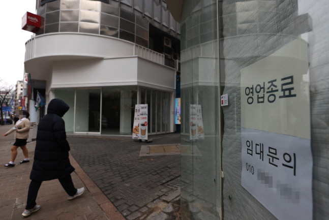 3차 재난지원금 지원 결정<YONHAP NO-2223>