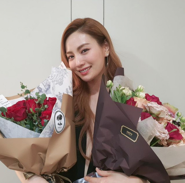 '5분 수상소감' 지적 발끈한 나나 "감사 인사의 시간 눈치 봐야한다니"