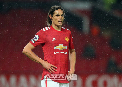 '인종차별적 표현' 카바니, 3경기 출전 정지 징계+벌금 10만 파운드