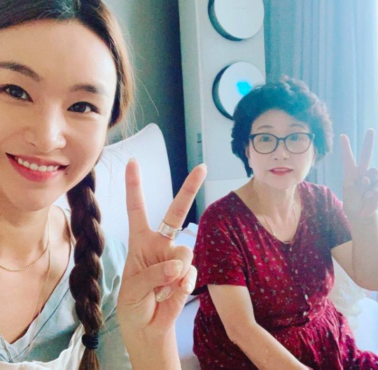 "엄마 아프지마" 배윤정, 임신 중 모친 향한 애틋한 마음[★SNS]