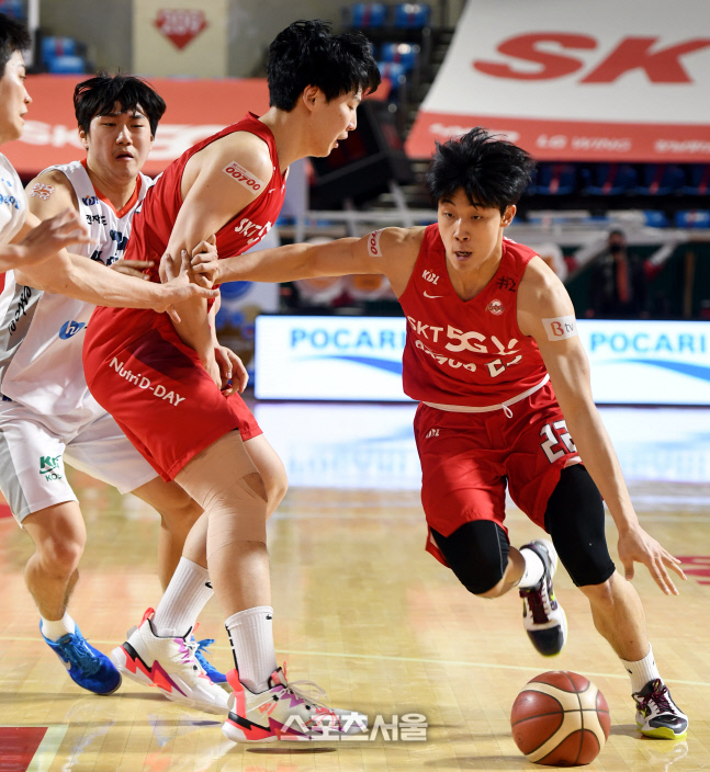 [포토] 오재현 '과감한 돌파'