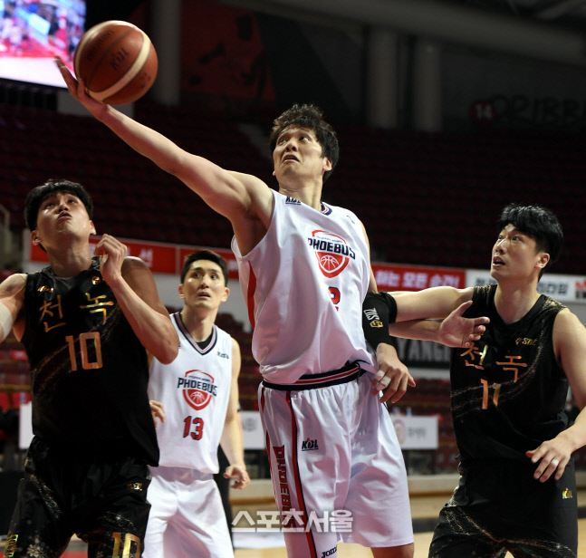 [포토] 함지훈 \'이리 와\'