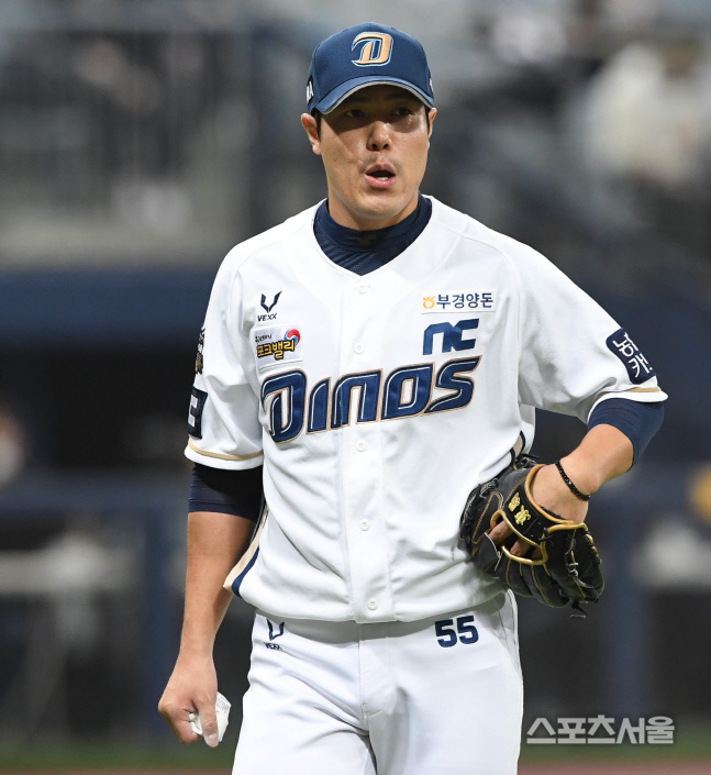 [포토] NC 김진성, 무사 3루 위기를 끝낸...관록투!