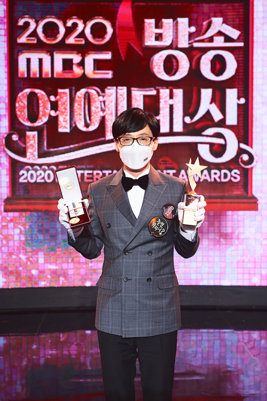 "후배위한 무대 있었으면" 유재석 뼈있는 소감… 코미디언 각자도생의 시대[SS초점]