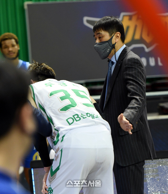 [포토] 이상민 감독 '괜찮아?'