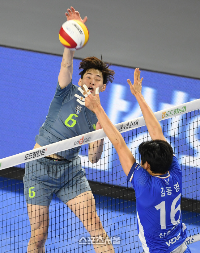 [포토]현대캐피탈 김선호, 힘차게!