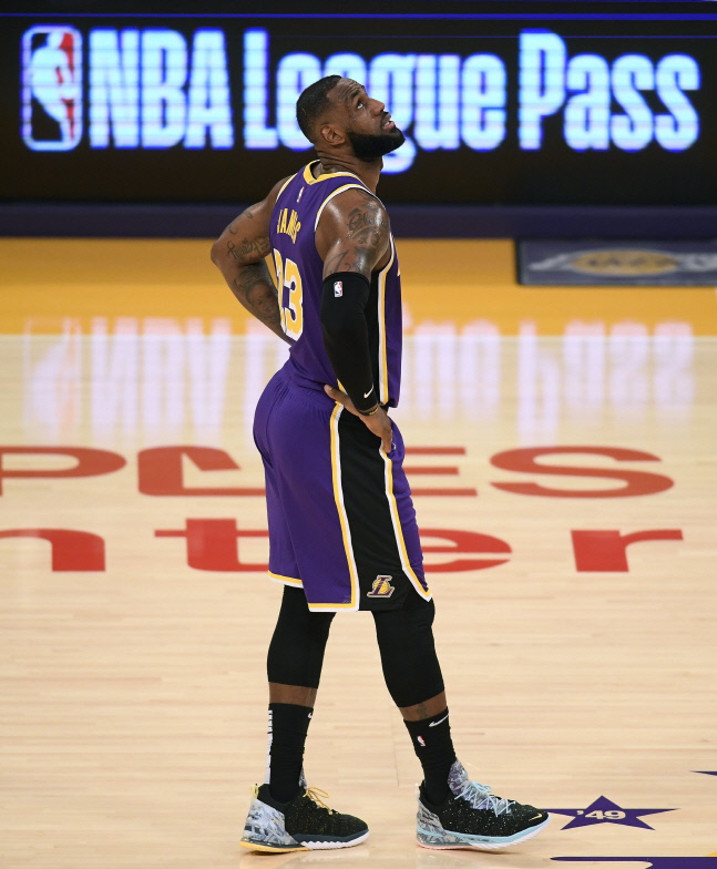 '킹' 르브론 제임스 연간 광고 수입도 551억 원 상회