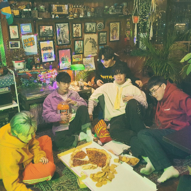 오반, '어떻게 지내' 멜론차트 스트리밍 1억 돌파…올해 정규앨범 발매