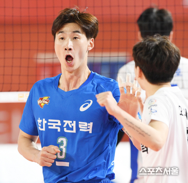 [포토] 한국전력 박철우, 오잉?