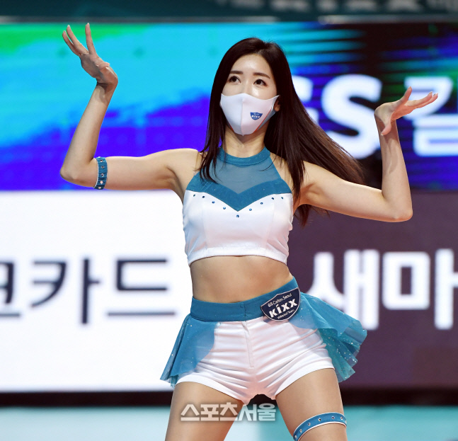 [포토] 치어리더 김다정 '여신포즈'