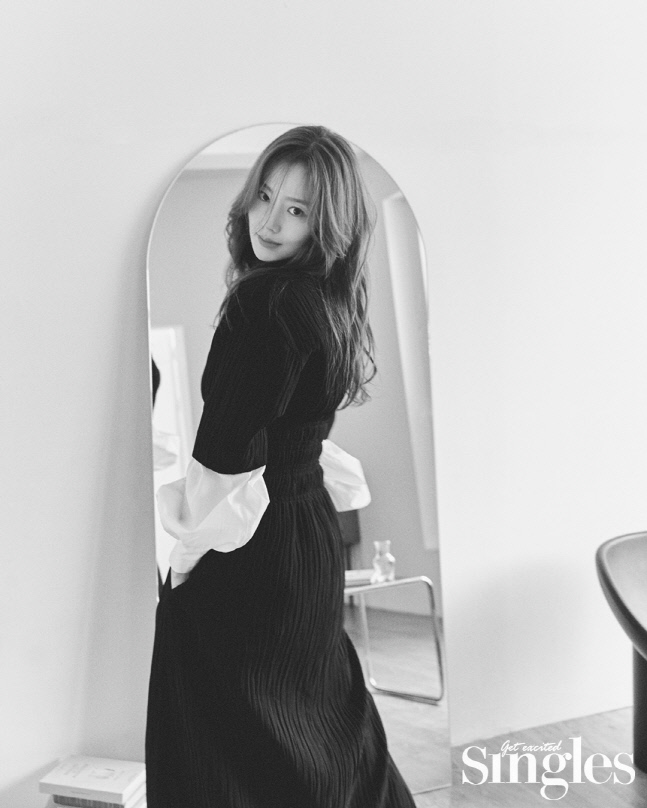 문채원