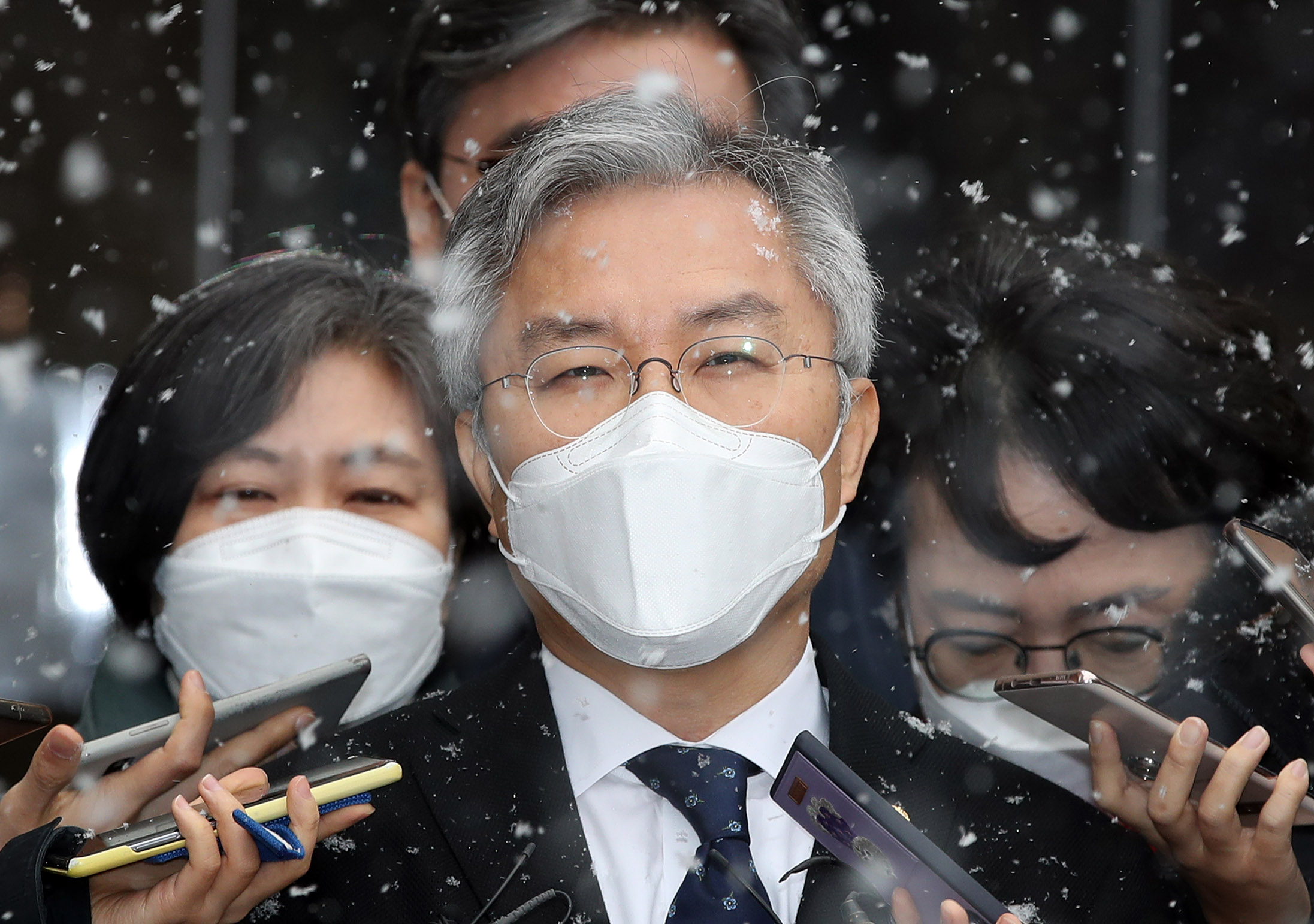 '조국 아들 허위 인턴' 최강욱, 1심서 유죄...의원직 상실 위기