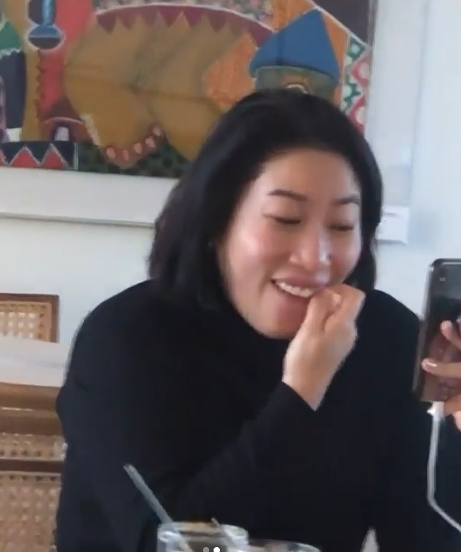 "방귀도 안틀려고 했는데" 신혼여행 중 김영희, ♥윤승열에 치아청소 현장 발각 폭소 