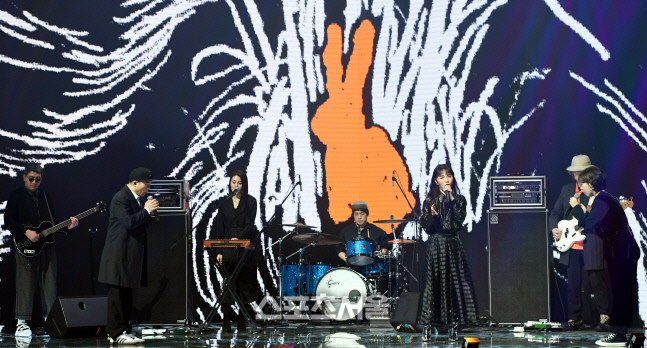 [포토] 서울가요대상, 이날치의 무대!