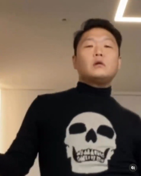 "역시 싸이!" 홀쭉해진 싸이, 팬들에게 사과한 이유는? [★SNS]