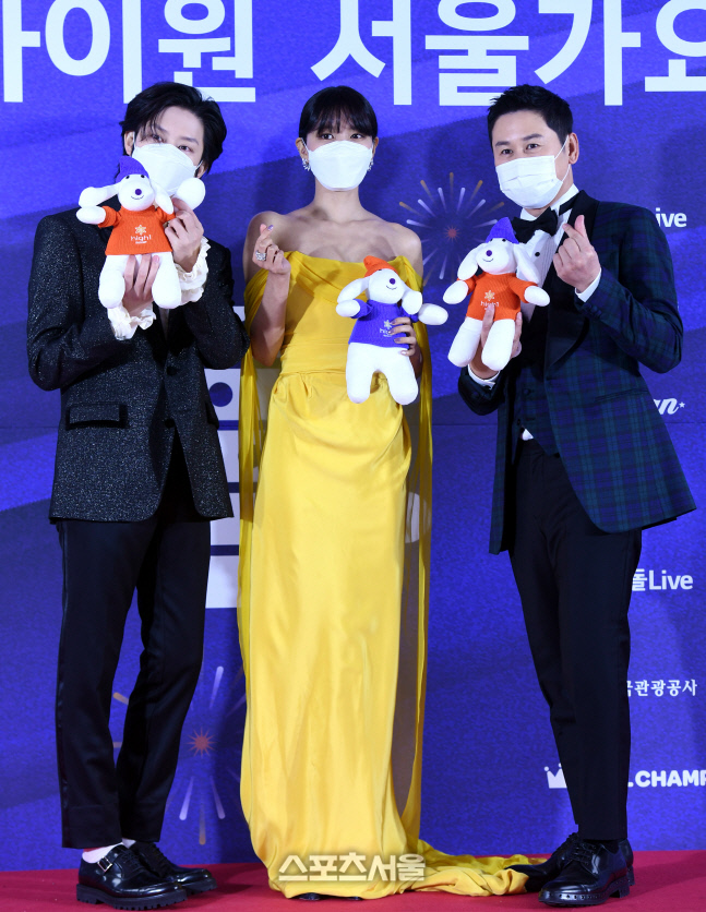 [포토] 김희철-수영-신동엽, 서울가요대상을 이끌 명MC