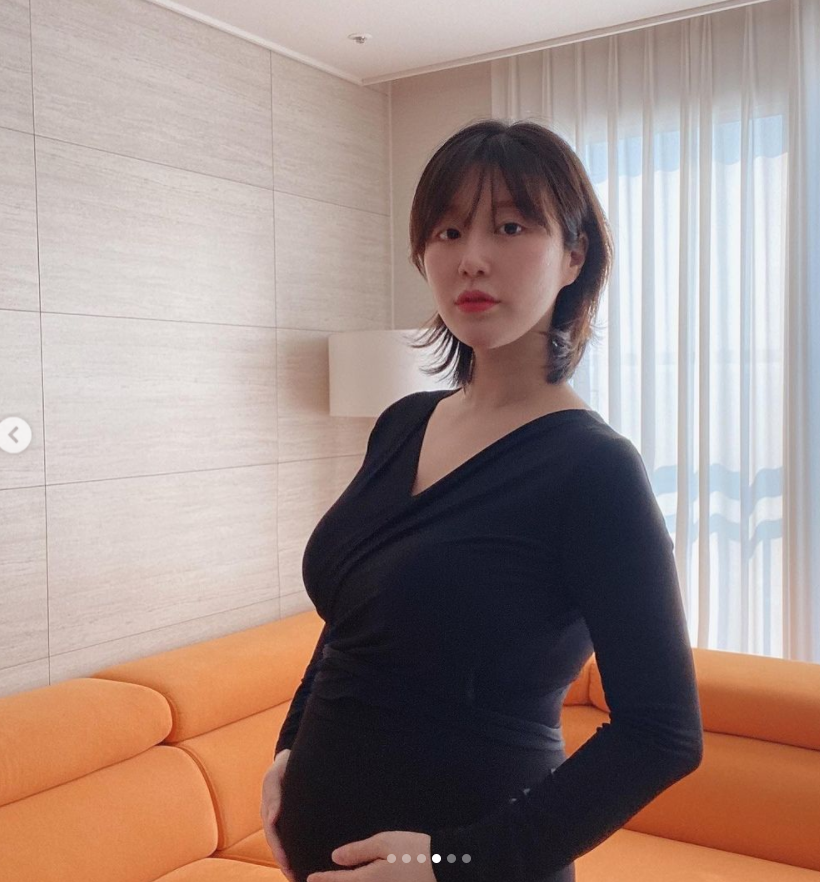 임신 23주 나비, 봉긋해진 D라인 "곶감먹고 배 나온거 아님"[★SNS]