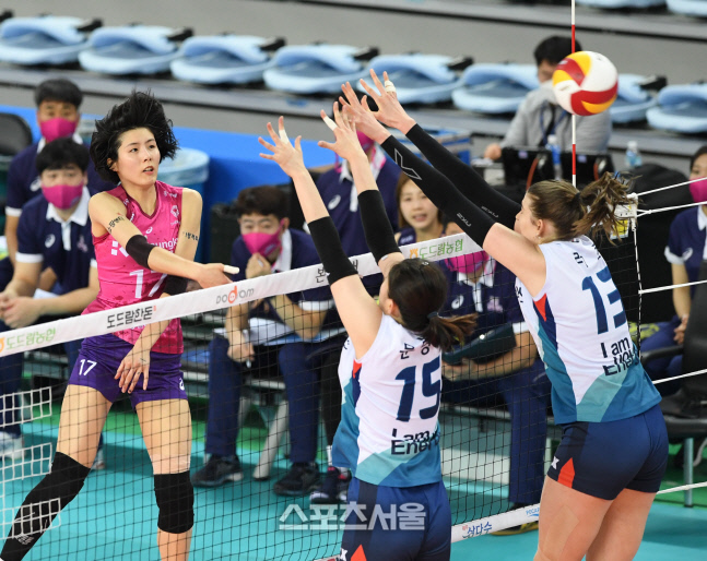 1,2위간 맞대결 '빅뱅'…남녀부 선두 경쟁 분수령 온다