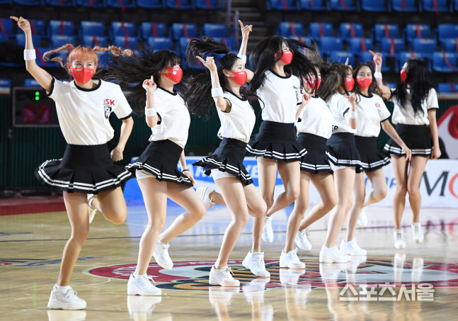 [포토] SK 치어리더, 파이팅~