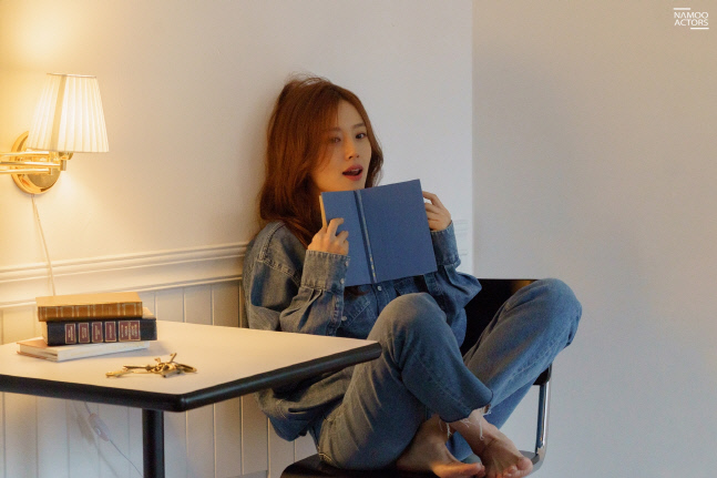 문채원