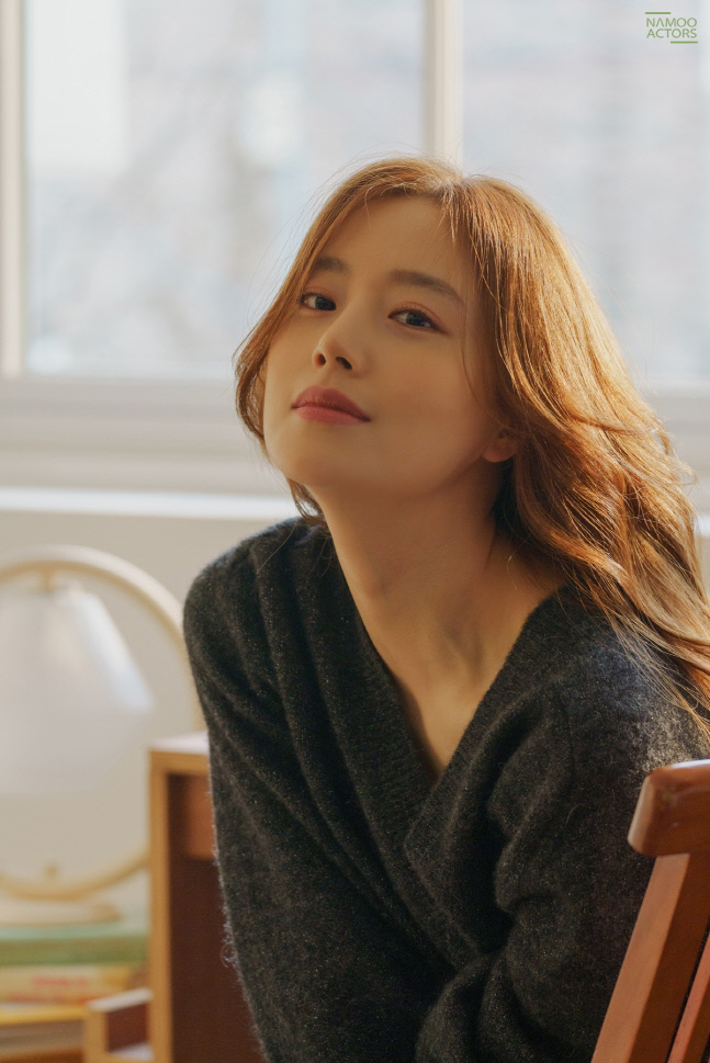 문채원