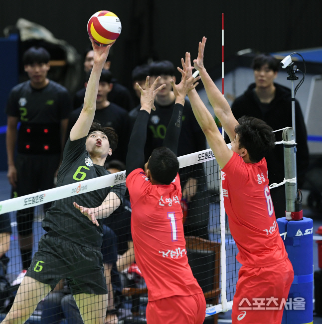 [포토] 현대캐피탈 김선호, 톡...!