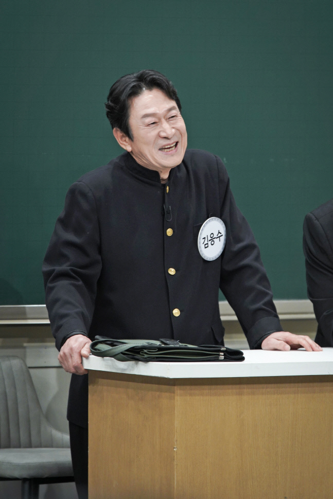 '아는 형님' 김응수 "김희철과 형, 동생 하는 사이"