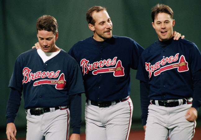 Tom Glavine, John Smoltz and Greg Maddux <YONHAP NO-0213> (AP)