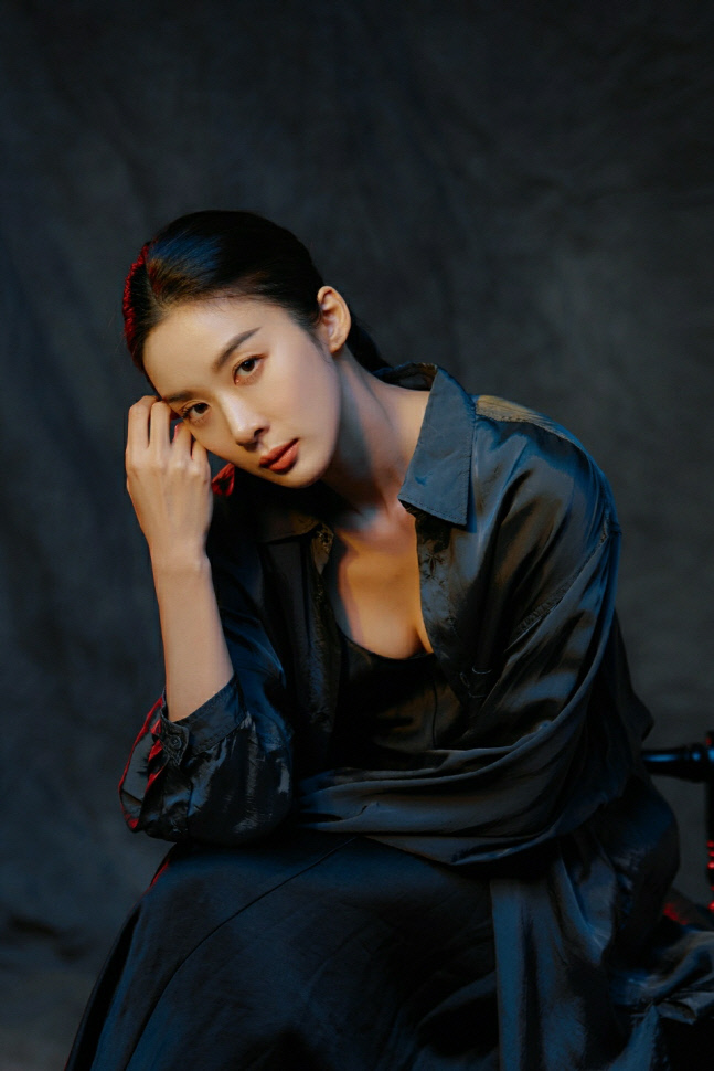 [이청아] 프로필 킹스랜드 제공 (4)