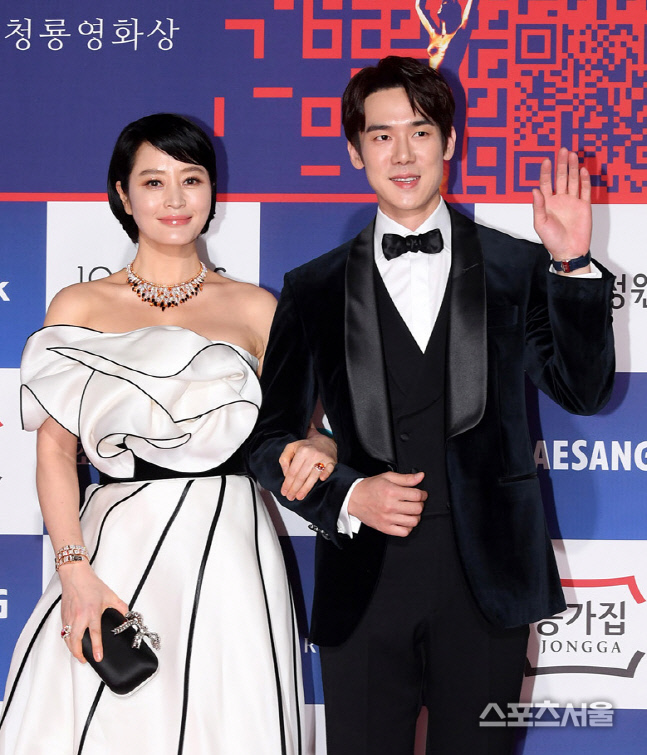 [포토] 청룡의 두 주인공, 유연석과 김혜수