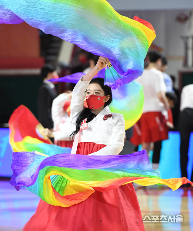 [포토] SK 치어리더, 아름다운 전통 공연!