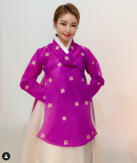 송가인 "여러분 새해 복 많이 받으세요" 신축년 인사[★SNS]