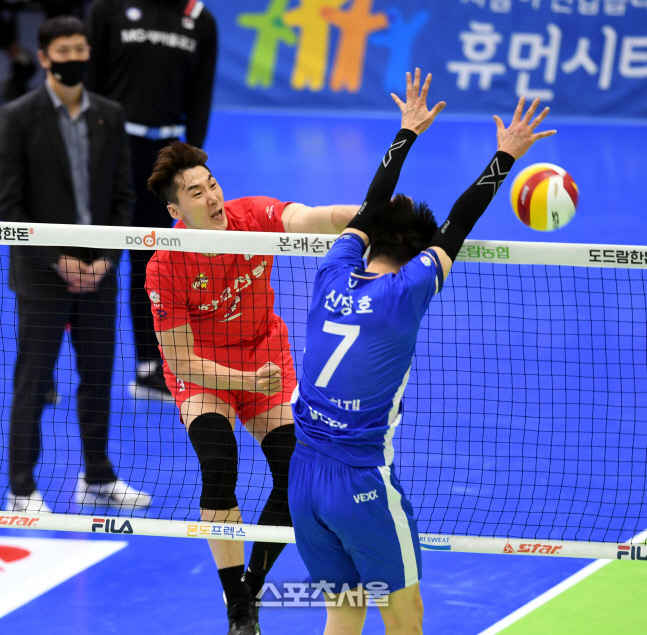 [포토] 박철우 '혼자는 나 못막아'